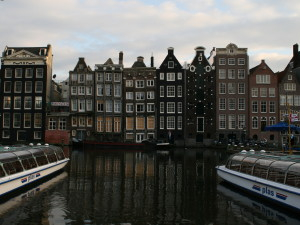 AL-Taloja Amsterdamin keskustassa_1