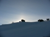 aurinko-painuu-vuorten-taa